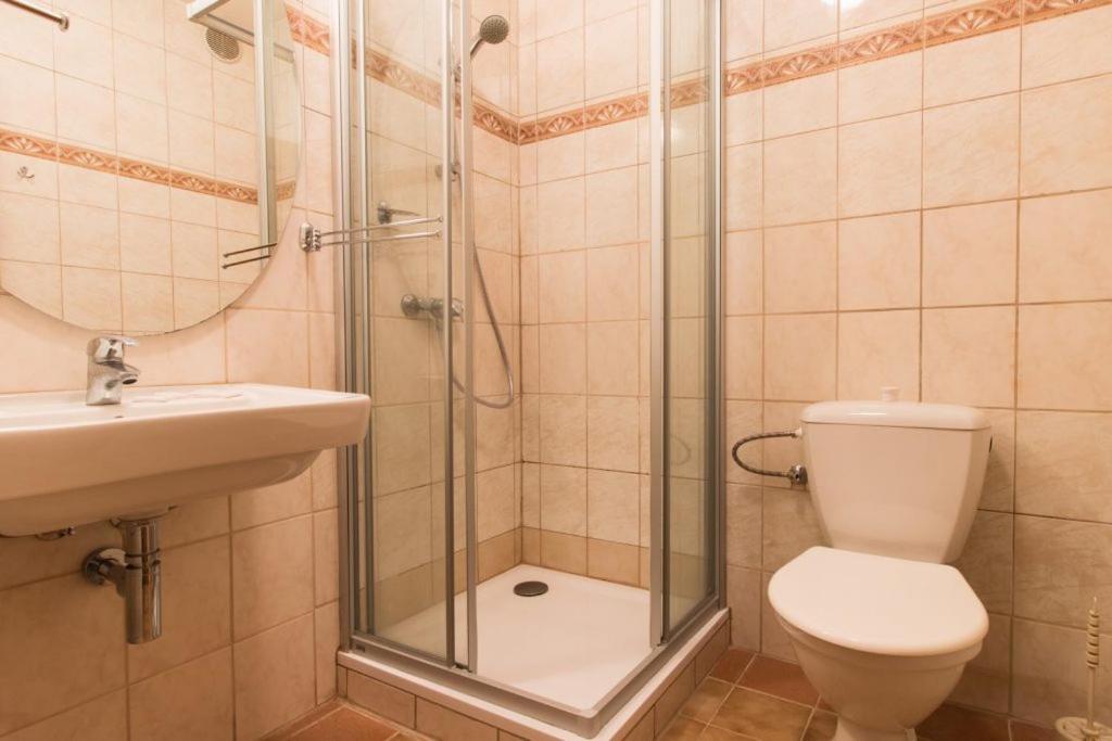 Hotel Franz Rejviz Luaran gambar