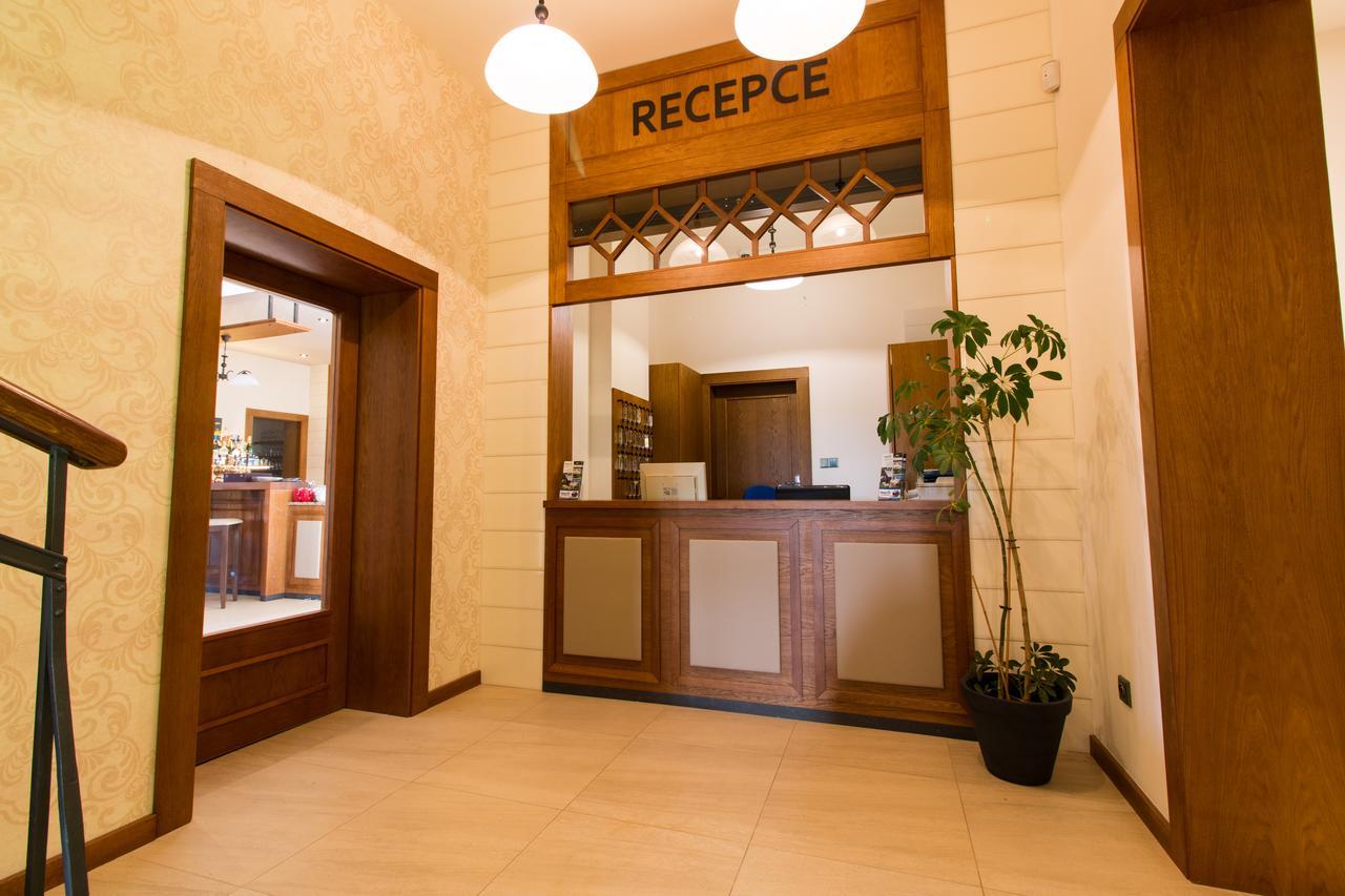 Hotel Franz Rejviz Luaran gambar